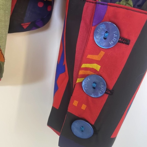 FARM RIO Colorful Tropical Icons Blouse - Picture 8 of 9